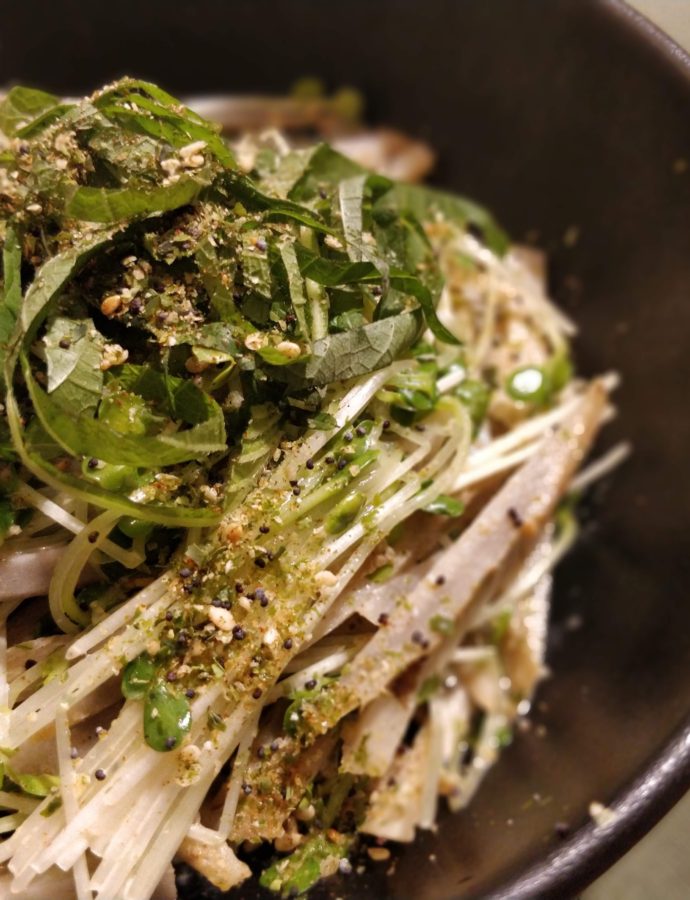 Burdock and Daikon Sprout Salad (ごぼうと貝割れのサラダ)