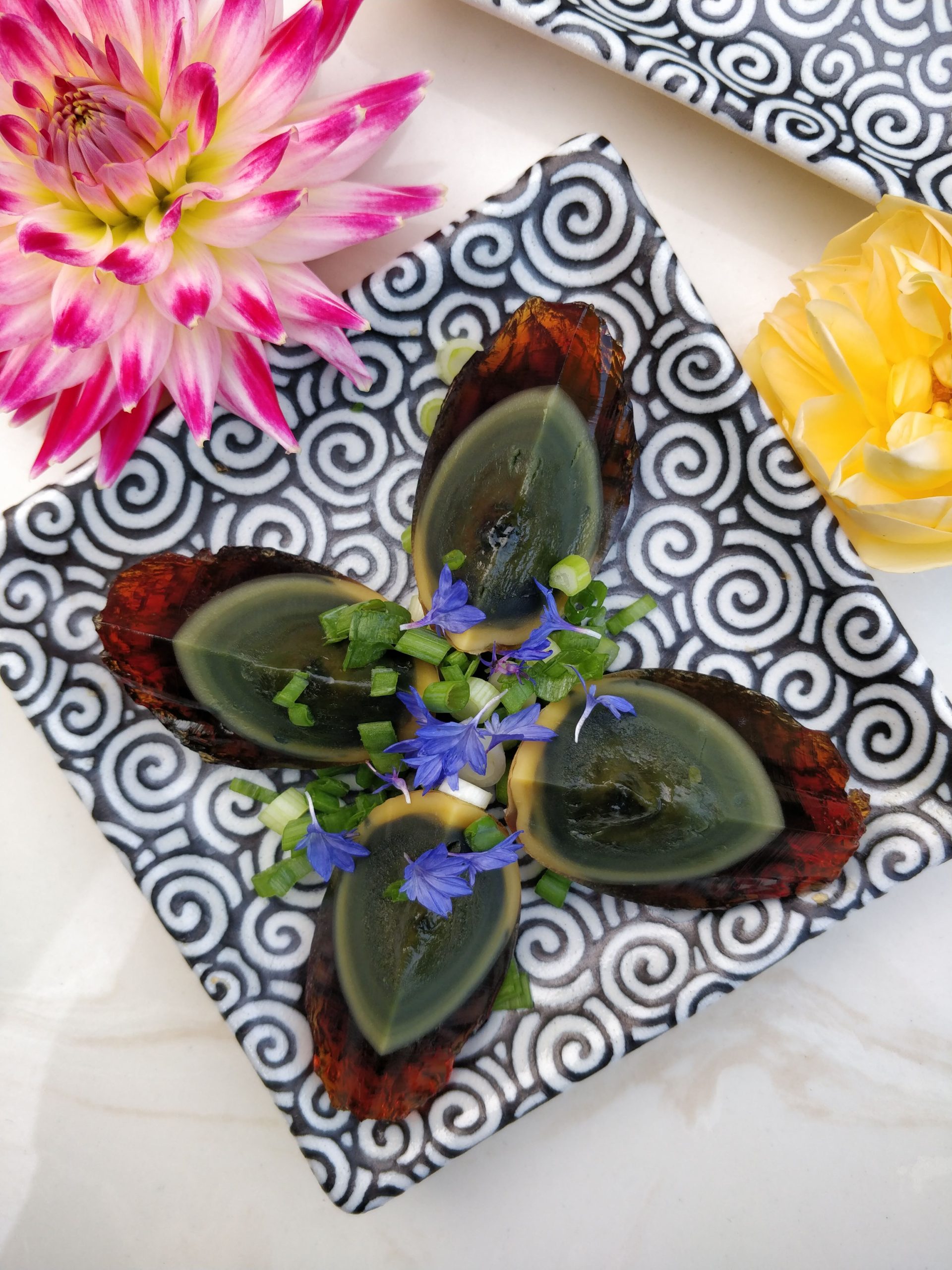 How to Make Century Eggs (皮蛋)