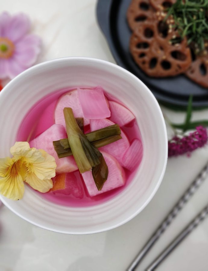 Pink Dongchimi (분홍색 동치미)